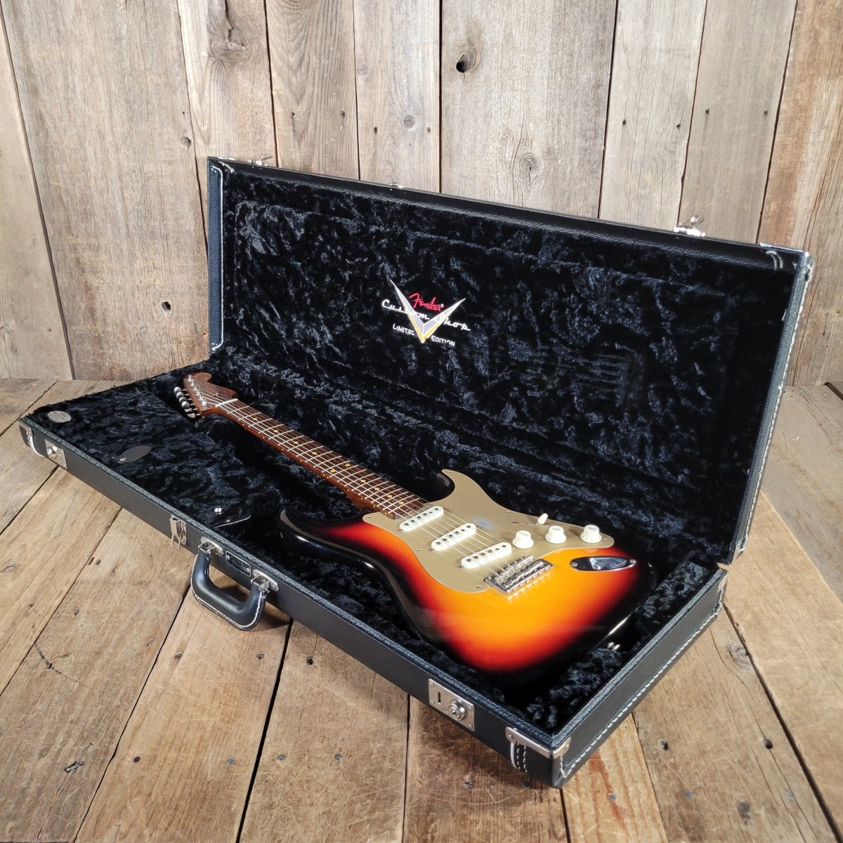 Fender 2016 50s Strat LTD Journeyman Relic RW Neck Sunburst Near Mint - Mahar's Vintage Guitars