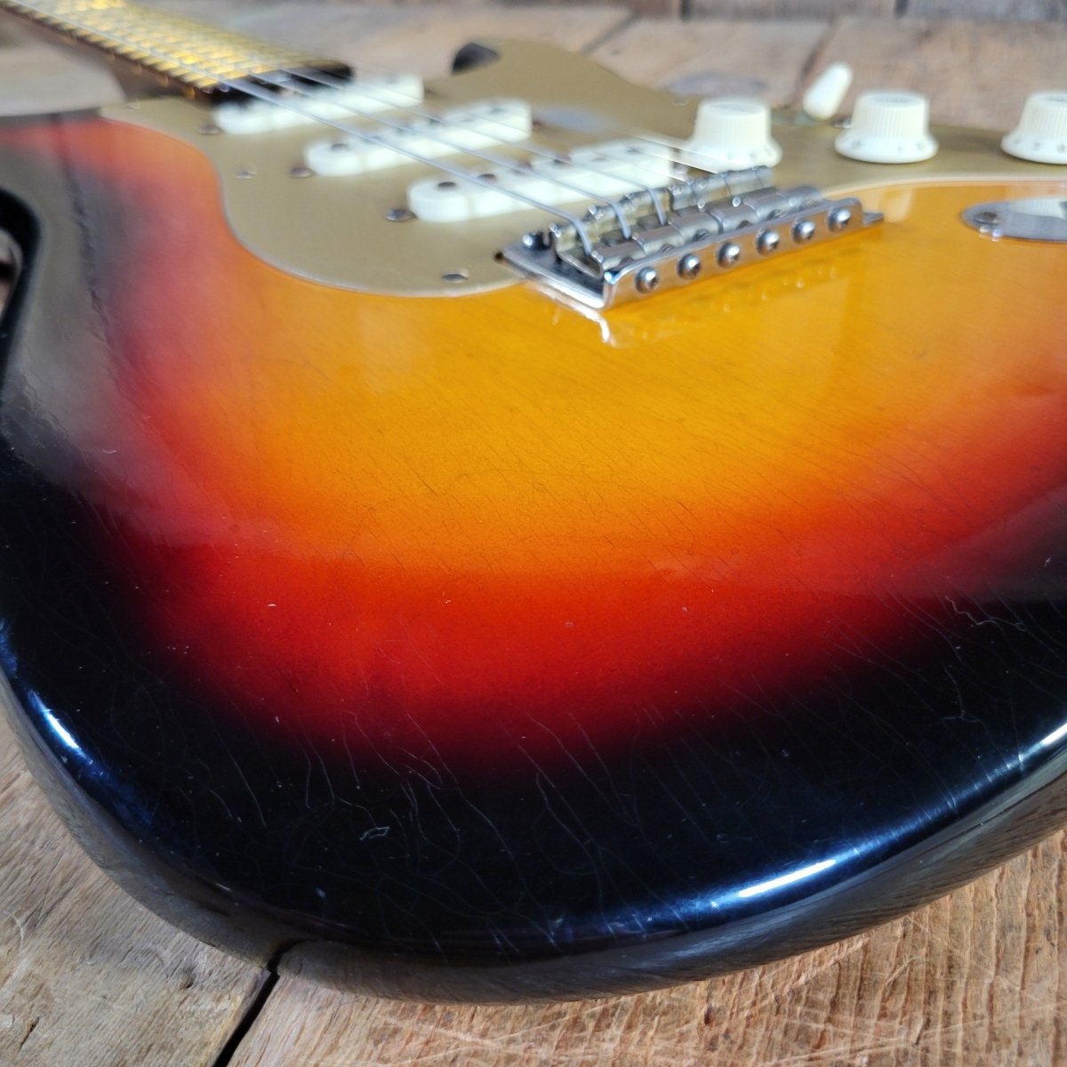 Fender 2016 50s Strat LTD Journeyman Relic RW Neck Sunburst Near Mint - Mahar's Vintage Guitars