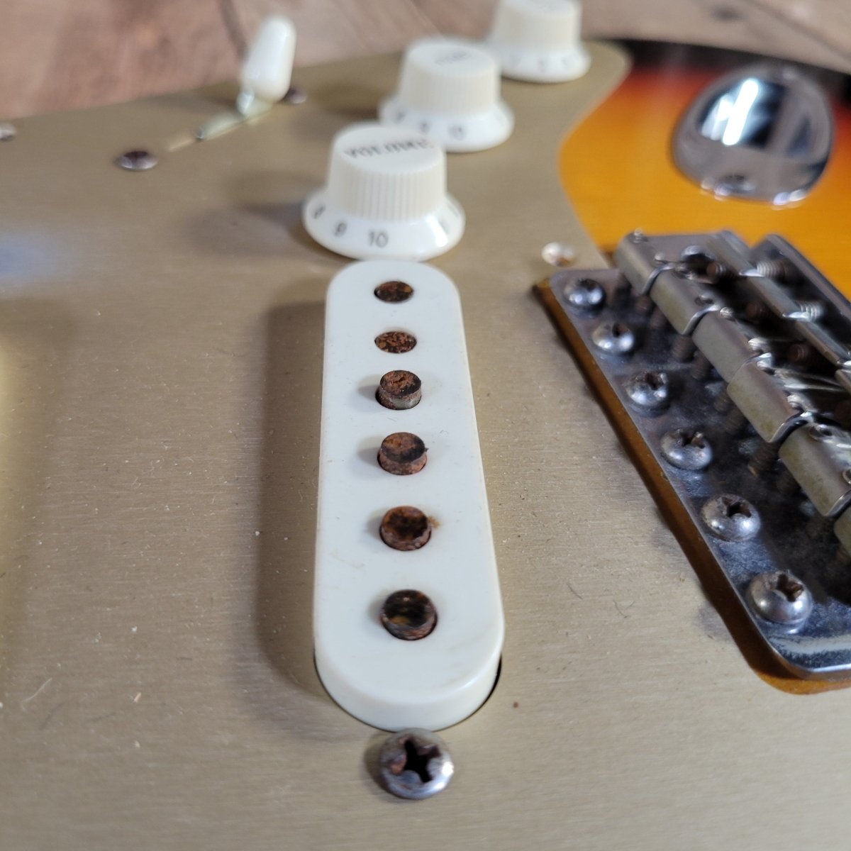 Fender 2016 50s Strat LTD Journeyman Relic RW Neck Sunburst Near Mint - Mahar's Vintage Guitars