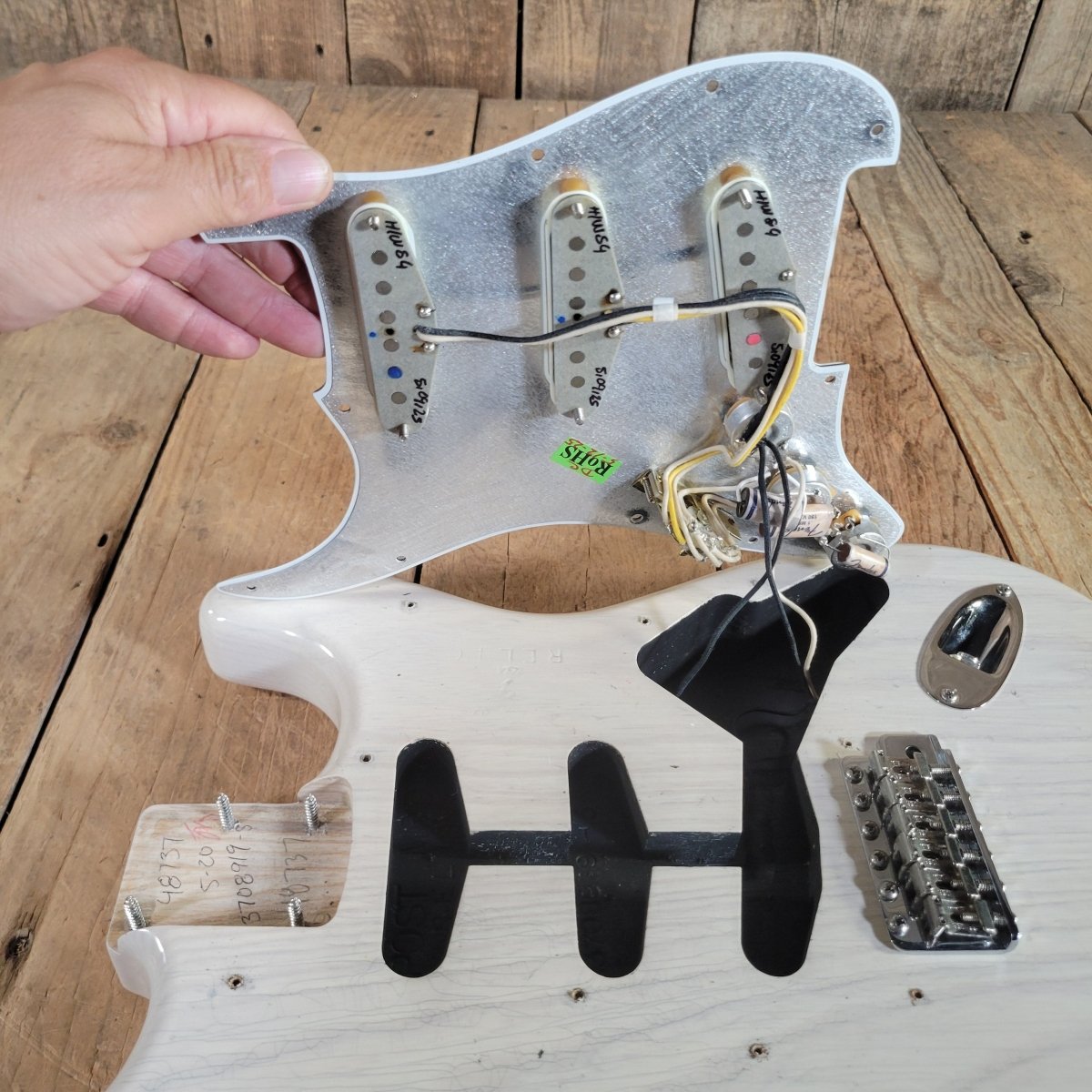Fender 2018 Custom Shop Postmodern Journeyman Relic Stratocaster Excellent - Mahar's Vintage Guitars