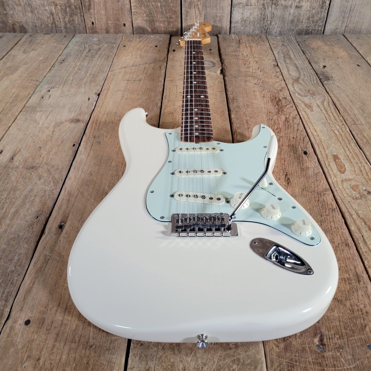 Fender 2020 Vintera 60s Mod Stratocaster Olympic White Excellent - Mahar's Vintage Guitars