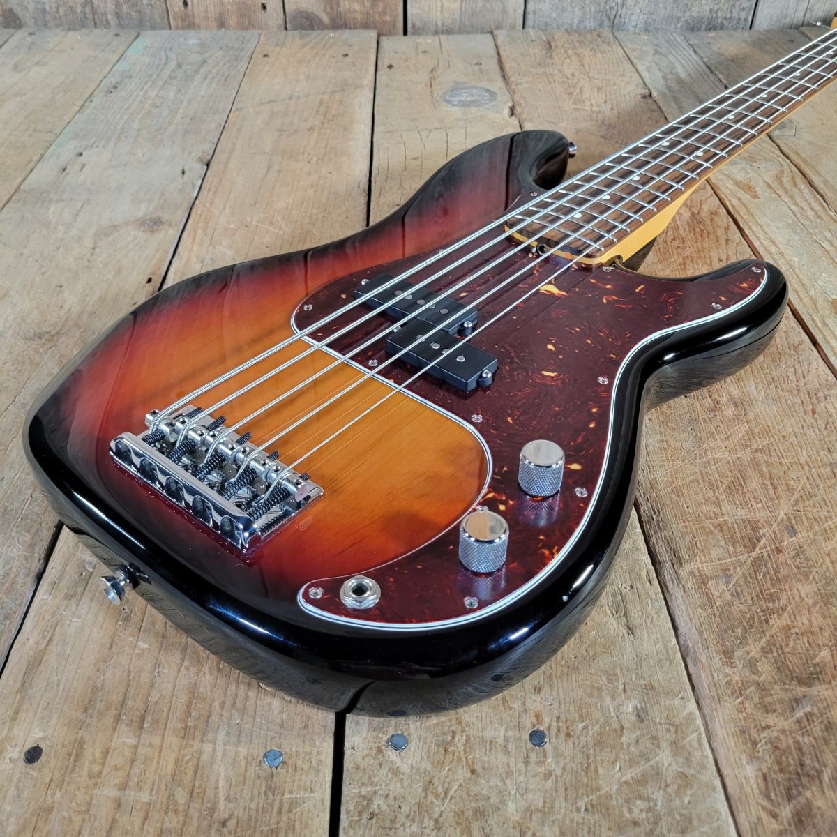 Fender 2021 P Bass V American Professional II 5 String Bass - Mahar's Vintage Guitars