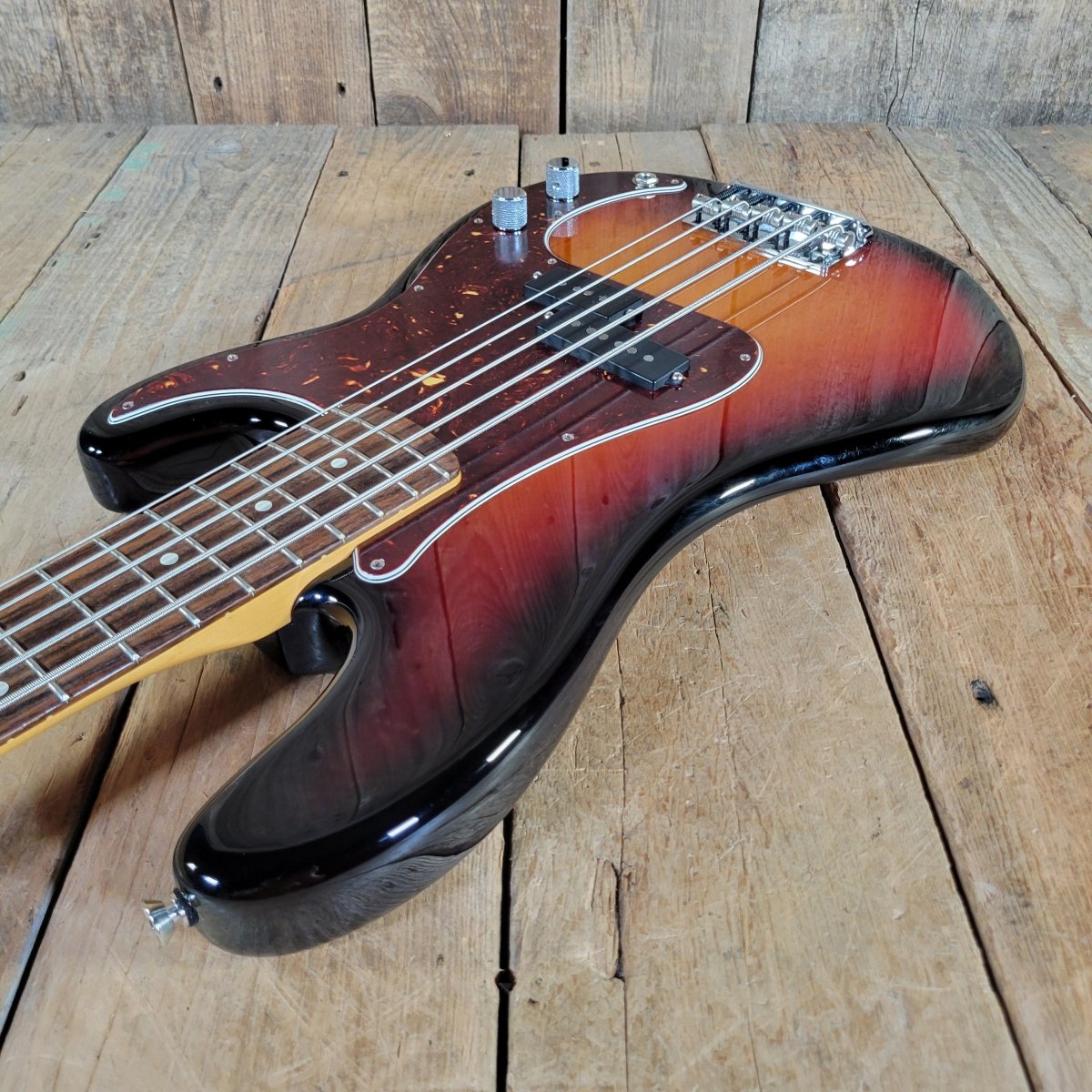 Fender 2021 P Bass V American Professional II 5 String Bass - Mahar's Vintage Guitars