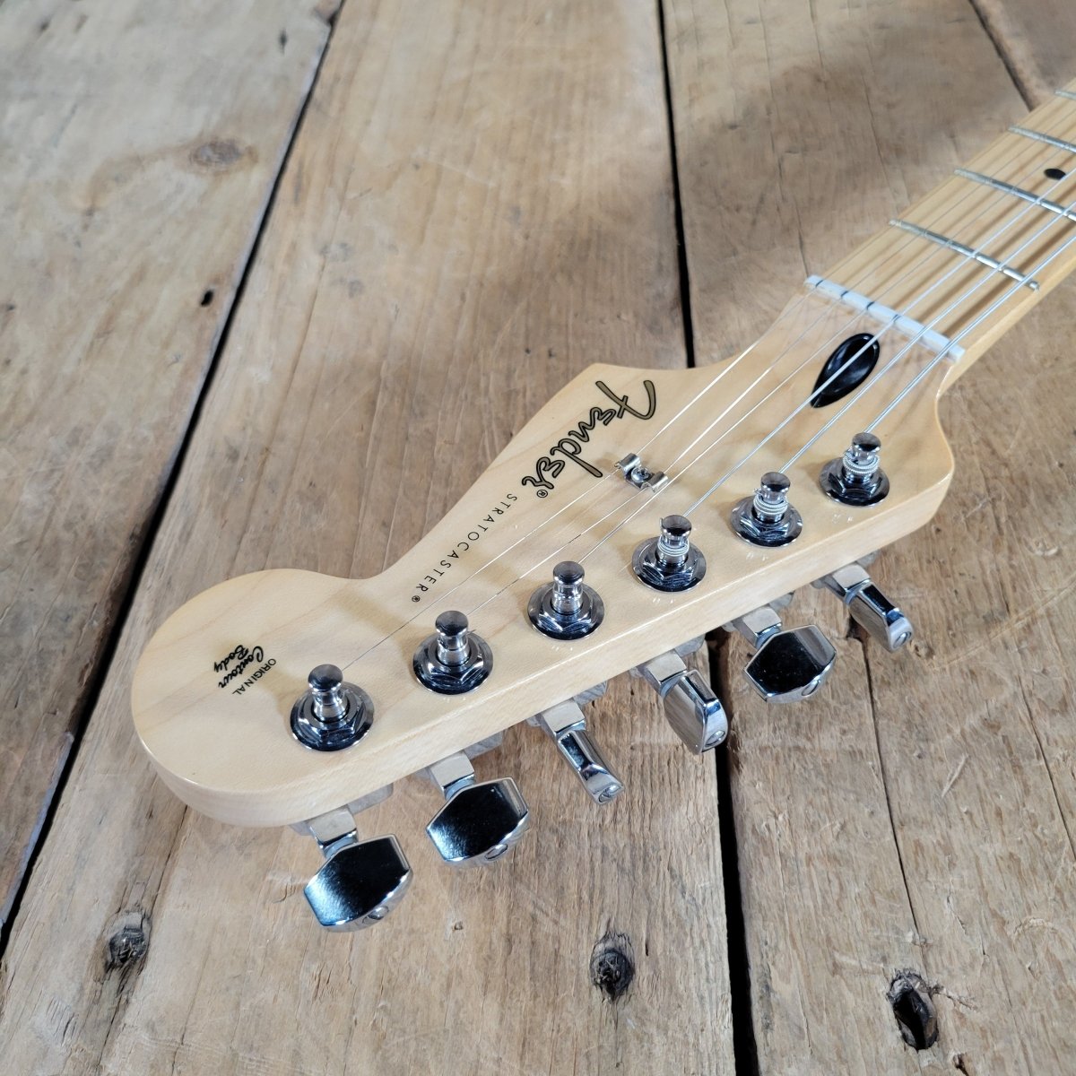 Fender 2022 Player Stratocaster MIM Olympic White w/ Gig Bag, Excellent - Mahar's Vintage Guitars