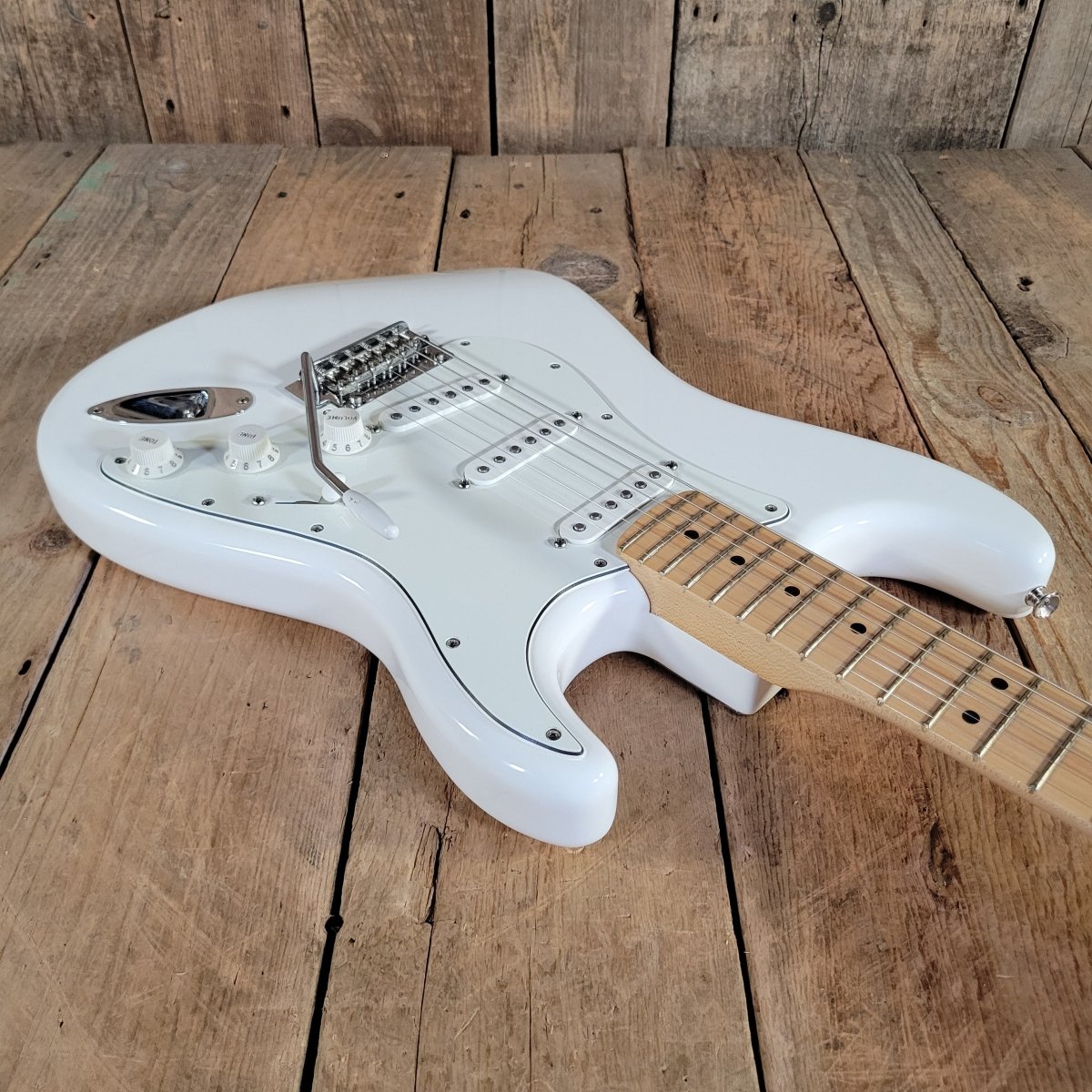 Fender 2022 Player Stratocaster MIM Olympic White w/ Gig Bag, Excellent - Mahar's Vintage Guitars