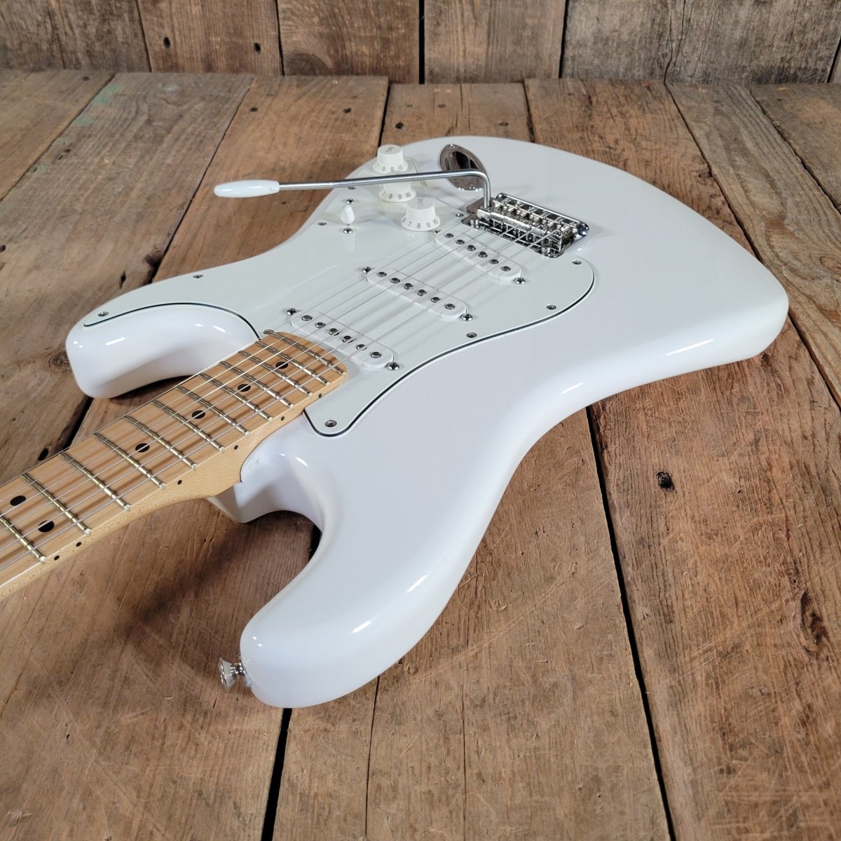 Fender 2022 Player Stratocaster MIM Olympic White w/ Gig Bag, Excellent - Mahar's Vintage Guitars