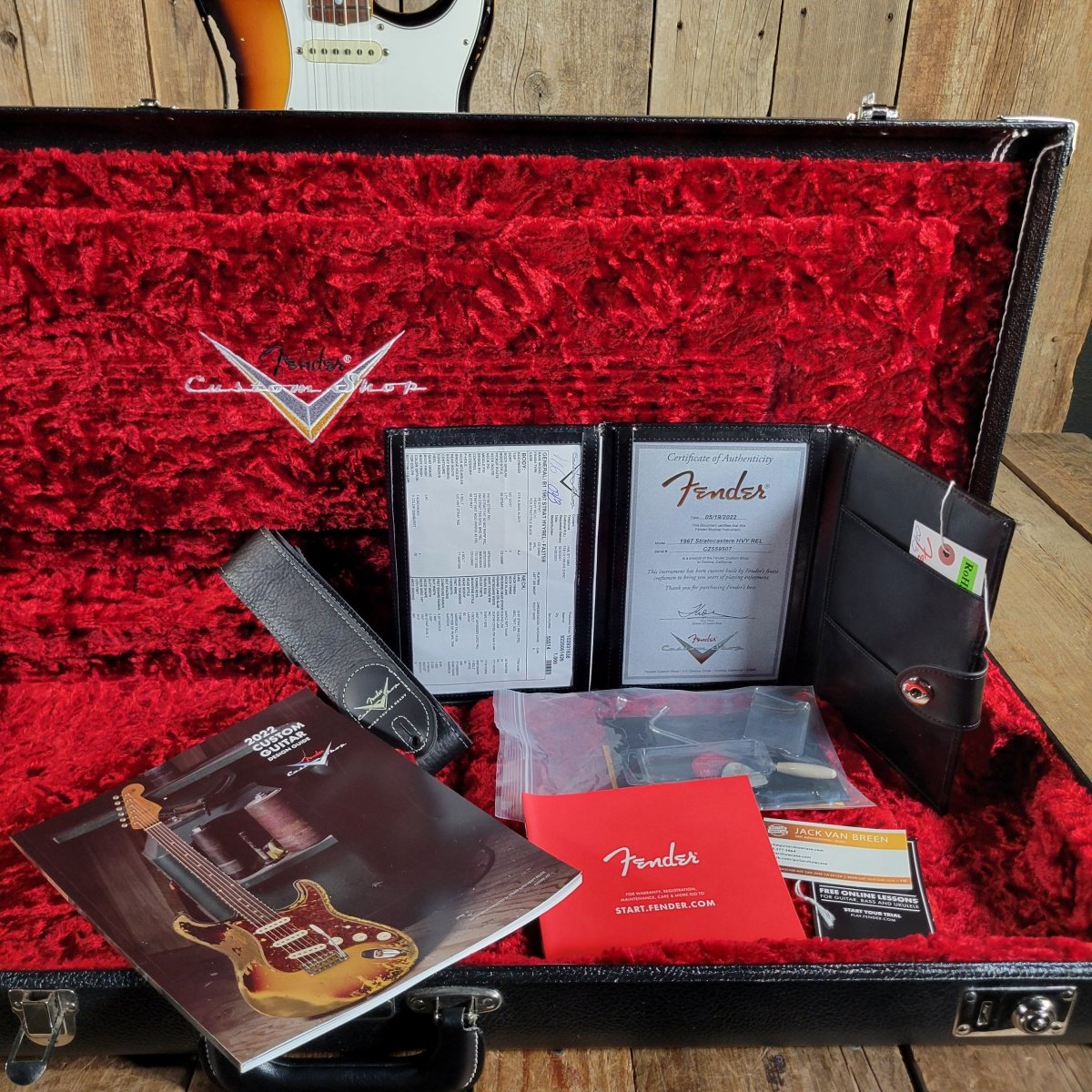 Fender 2022 Stratocaster 1967 Heavy Relic w/Original Case, Mint - Mahar's Vintage Guitars