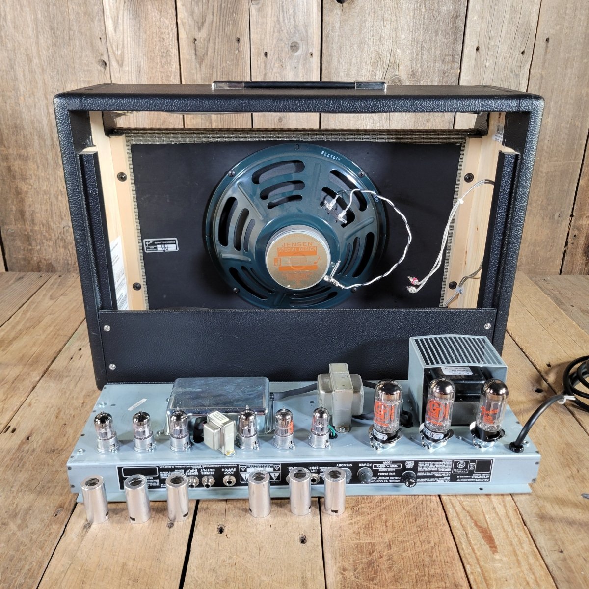 Fender 2023 Custom '64 Hand-Wired Deluxe Reverb Amp Near Mint - Mahar's Vintage Guitars