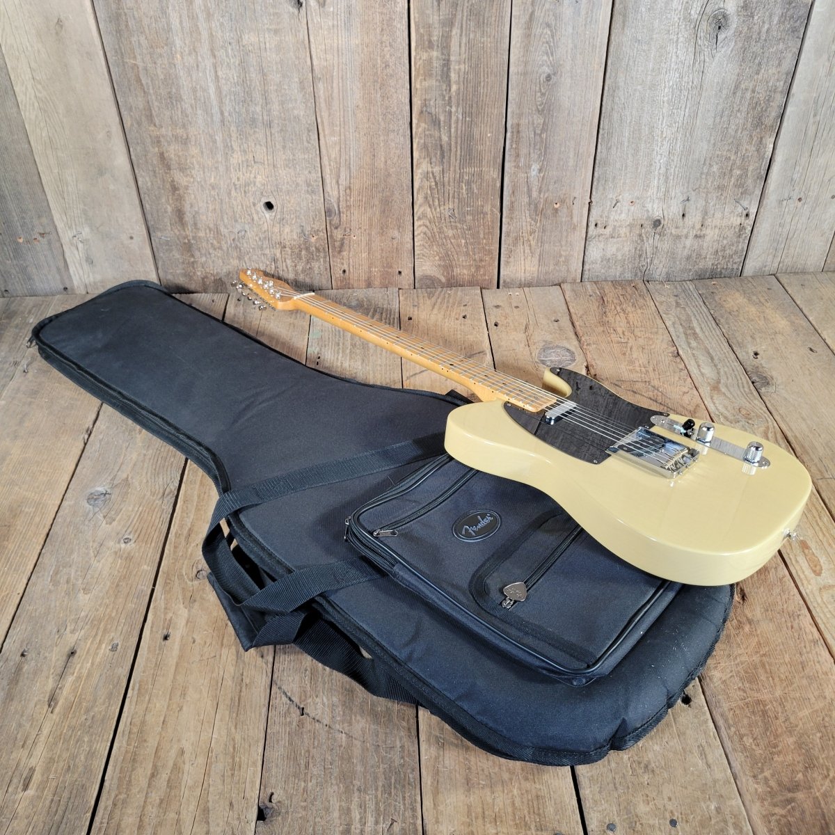 Fender 2024 Vintera II 50s Nocaster Blackguard Blonde Near Mint - Mahar's Vintage Guitars