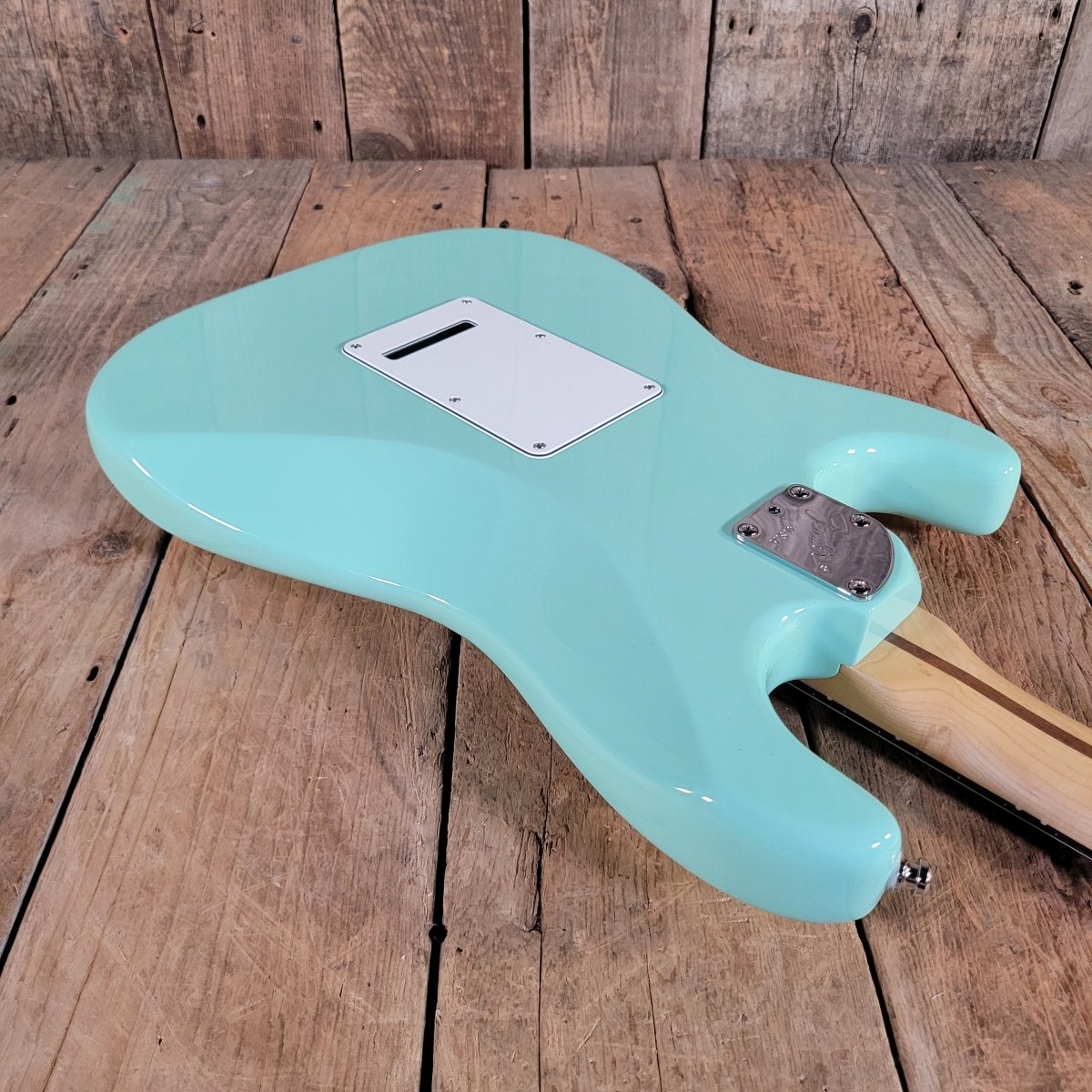 Fender 2025 Jeff Beck Stratocaster Surf Green Rosewood Fretboard, Mint - Mahar's Vintage Guitars