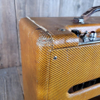 Fender 5D3 Deluxe Wide Panel 1955 - Mahar's Vintage Guitars