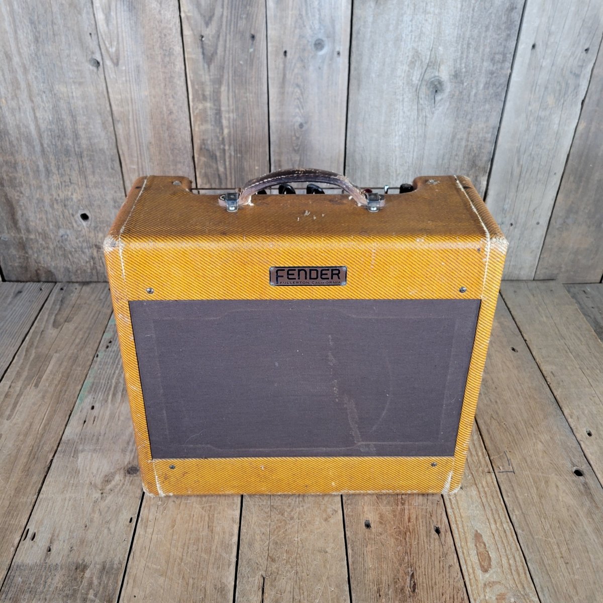 Fender 5D3 Deluxe Wide Panel 1955 - Mahar's Vintage Guitars