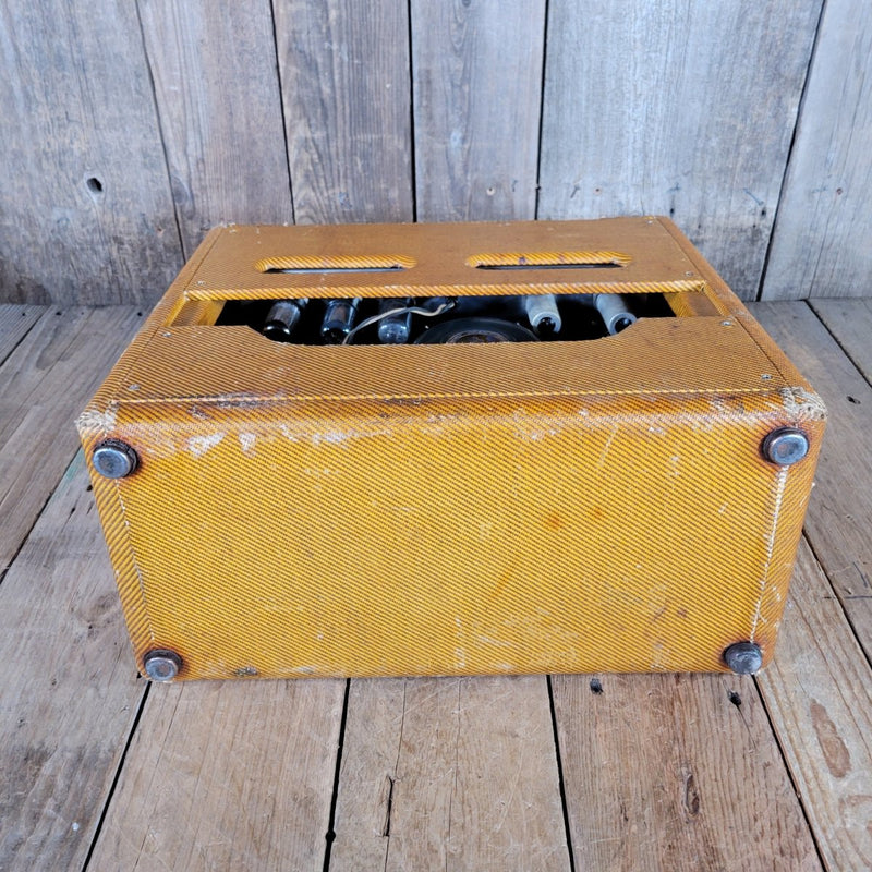 Fender 5D3 Deluxe Wide Panel 1955 - Mahar's Vintage Guitars