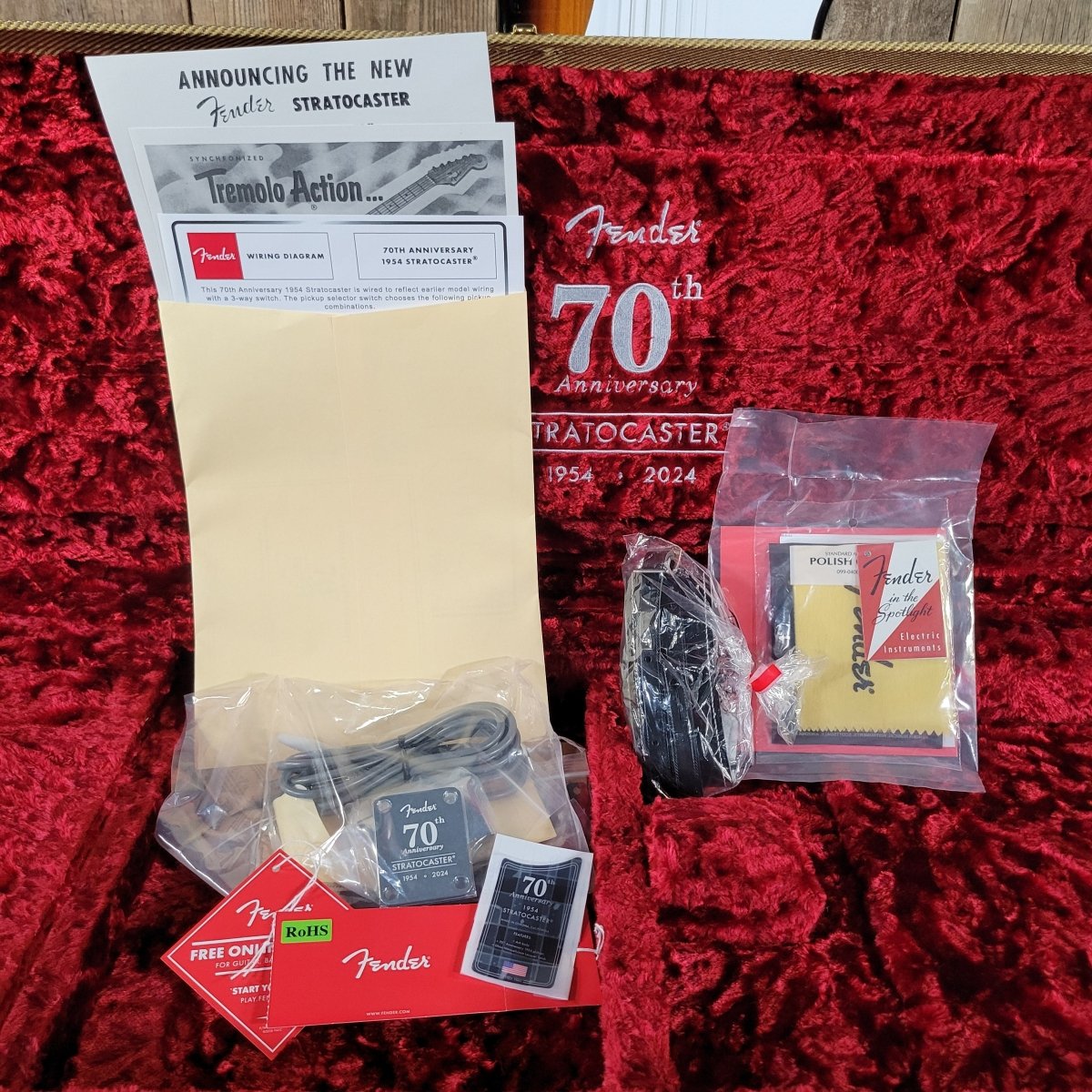 Fender 70th Anniversary American Vintage II '54 Stratocaster 2024 - Mahar's Vintage Guitars