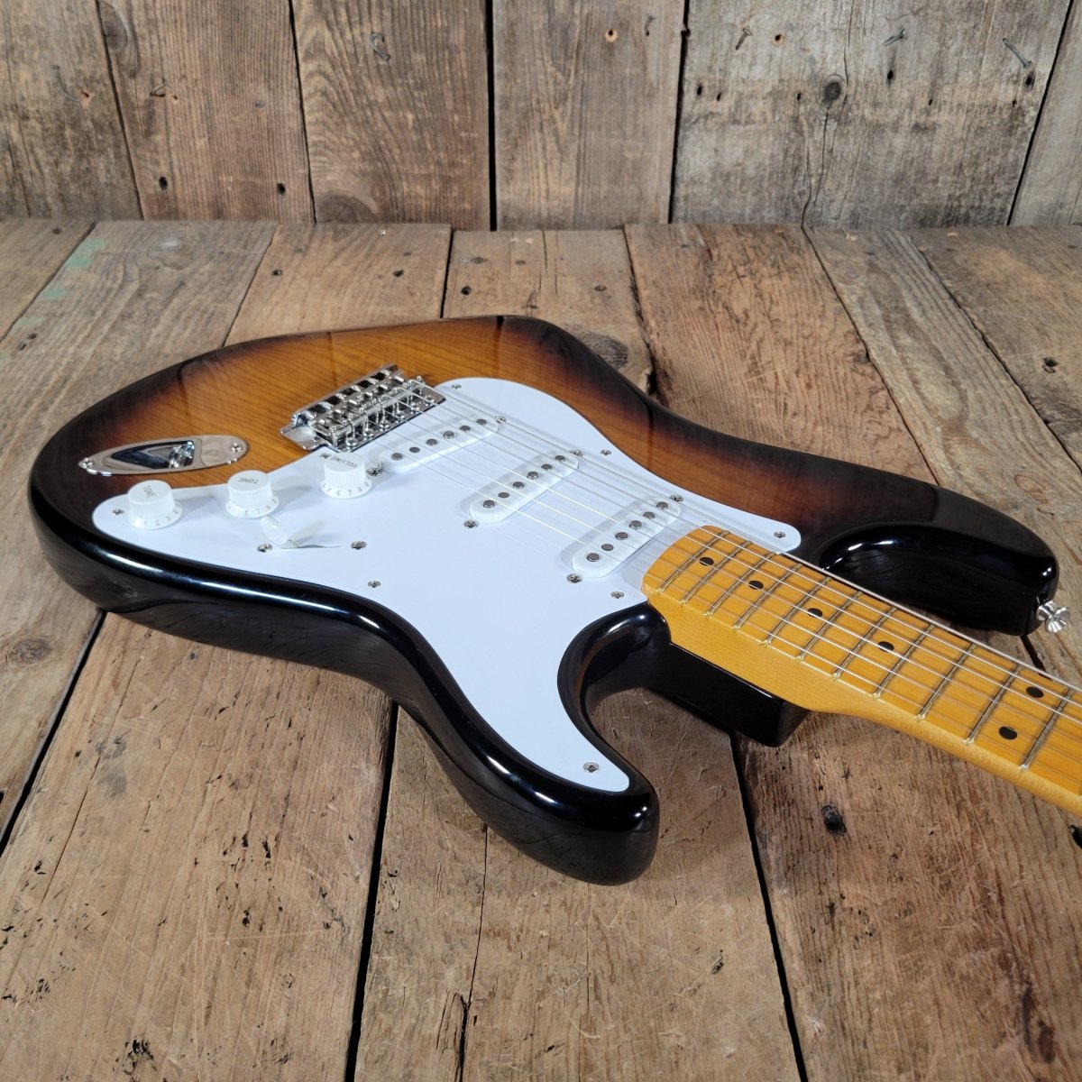 Fender 70th Anniversary American Vintage II '54 Stratocaster 2024 - Mahar's Vintage Guitars