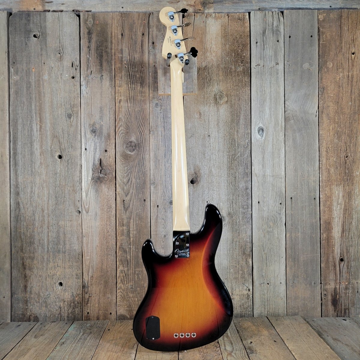 Fender American Deluxe Jazz Bass 2006 with Original Case and Paperwork - MINT - Mahar's Vintage Guitars
