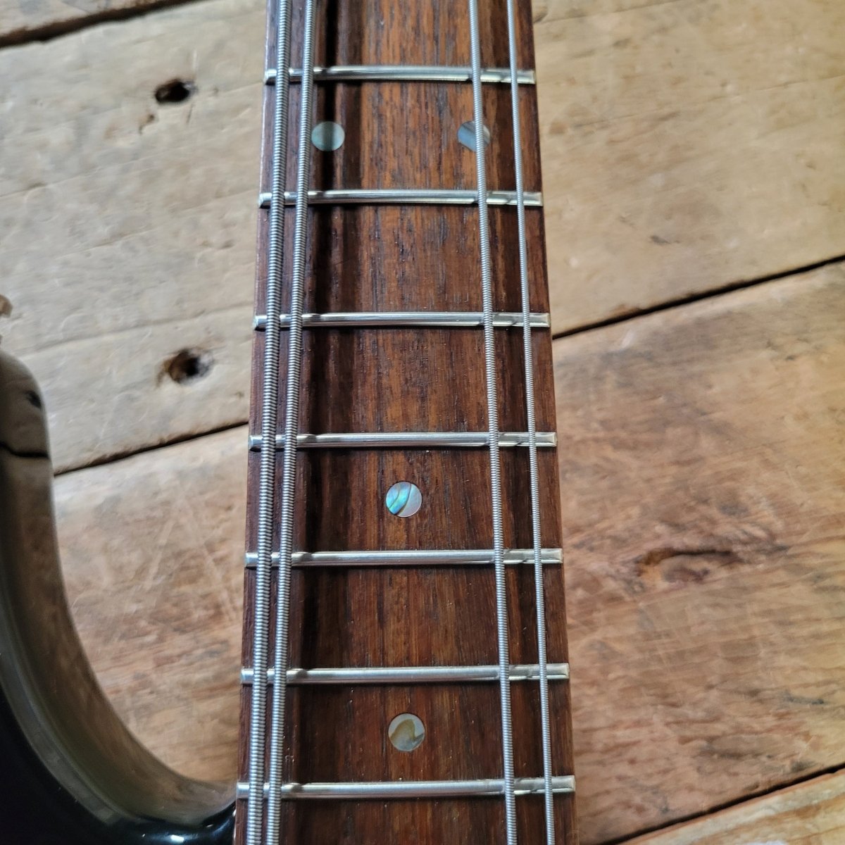 Fender American Deluxe Jazz Bass 2006 with Original Case and Paperwork - MINT - Mahar's Vintage Guitars