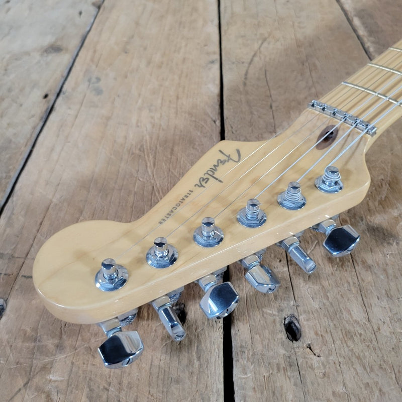 Fender American Deluxe Stratocaster HSS 2004 50th Anniversary Amber - Mahar's Vintage Guitars