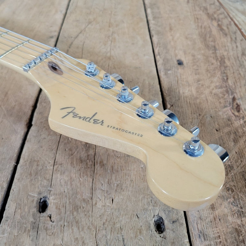 Fender American Deluxe Stratocaster HSS 2004 50th Anniversary Amber - Mahar's Vintage Guitars