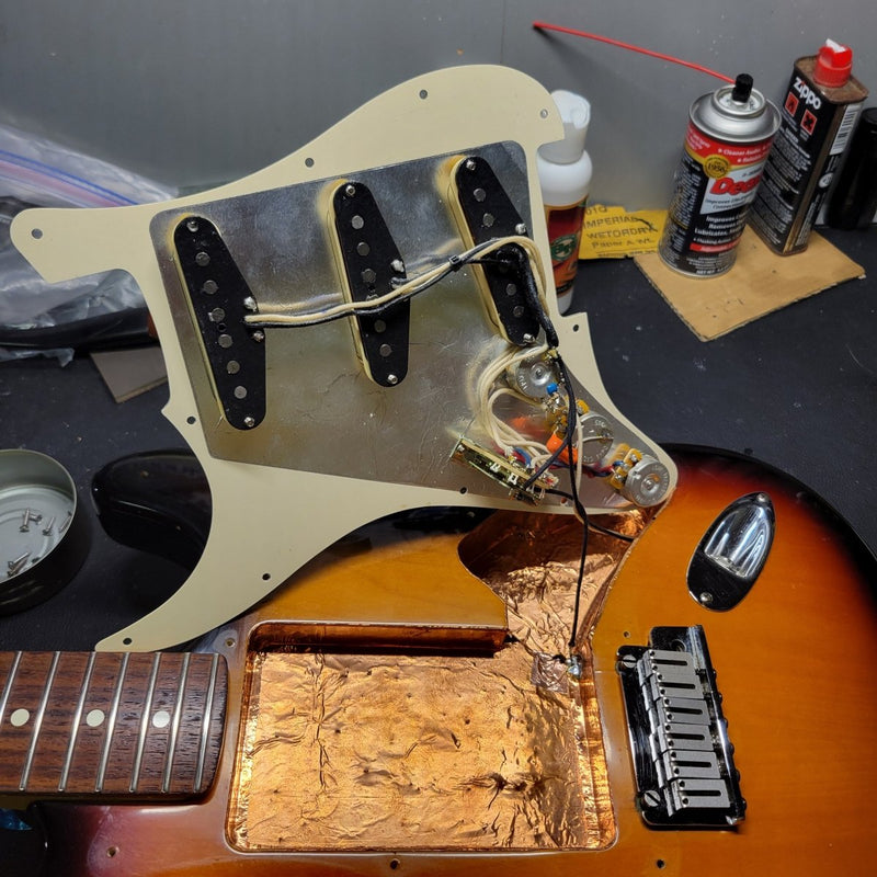 Fender American Standard Stratocaster 1995 – Upgraded with 60s Reissue Pickups & Case - Mahar's Vintage Guitars