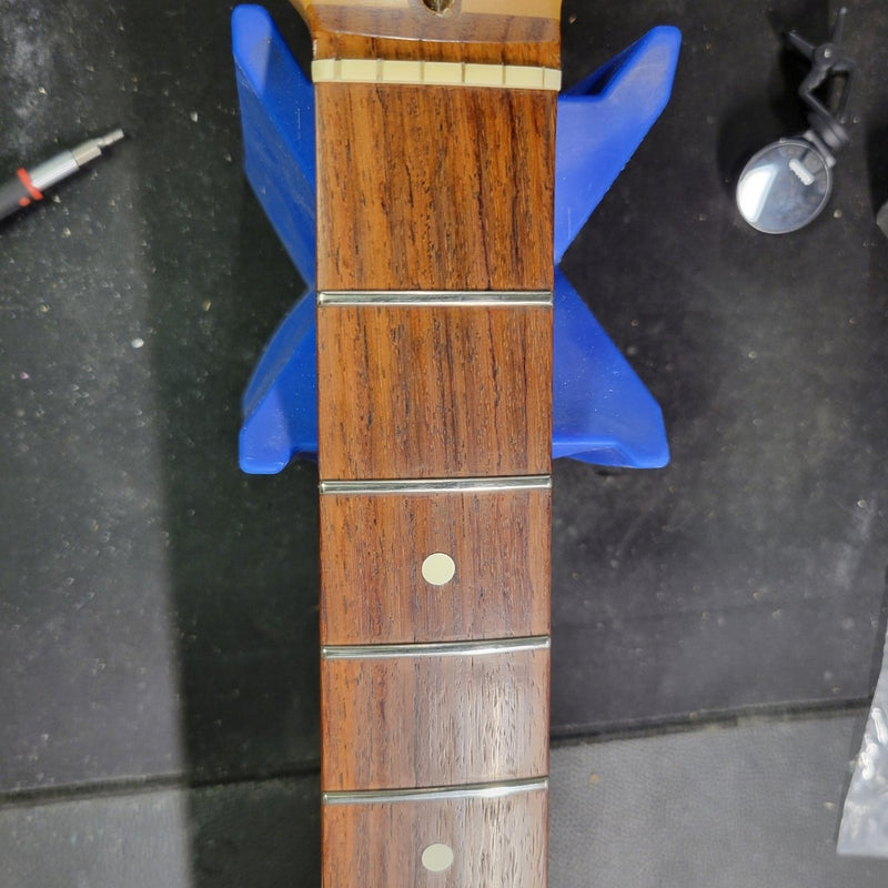 Fender American Standard Stratocaster 1995 – Upgraded with 60s Reissue Pickups & Case - Mahar's Vintage Guitars