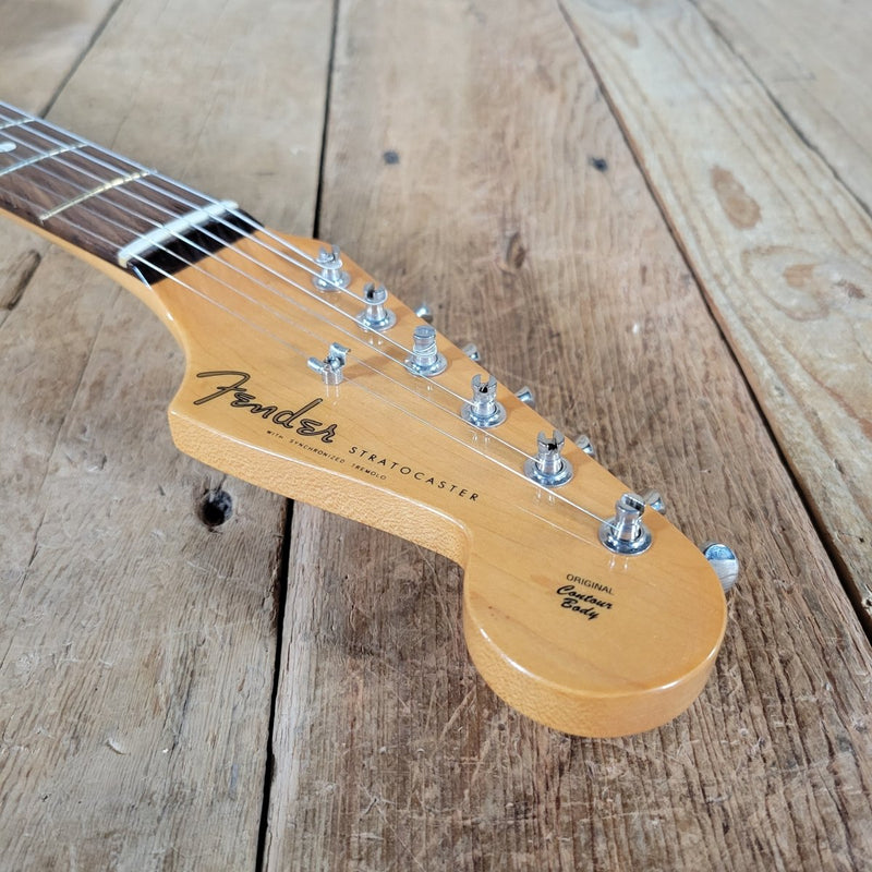 Fender Classic Series 60’s Stratocaster MIM 1999 – Burgundy Mist, TKL Tweed Hard Case, - Mahar's Vintage Guitars