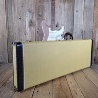 Fender Classic Series 60’s Stratocaster MIM 1999 – Burgundy Mist, TKL Tweed Hard Case, - Mahar's Vintage Guitars