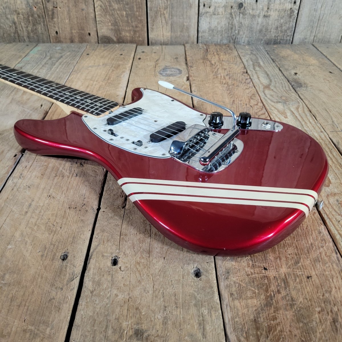 Fender Competition Mustang Red 1974 w/ Original Case - Mahar's Vintage Guitars