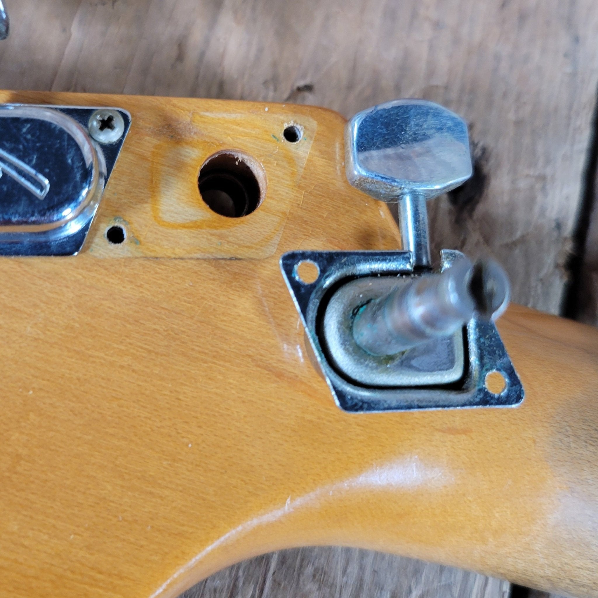 Fender Coronado II Wildwood I “Rainbow Gold” 1967 – Vintage Semi - Hollow Electric Guitar - Mahar's Vintage Guitars