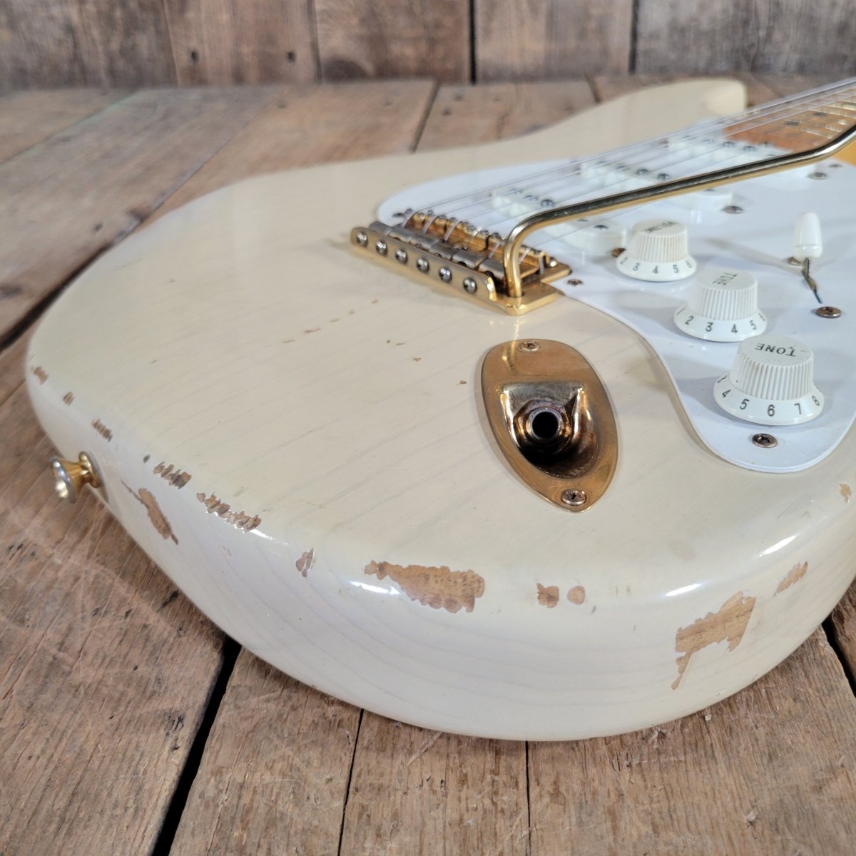 Fender Cunetto Relic Strat 1995 Mary Kaye — First Year, WB - Mahar's Vintage Guitars