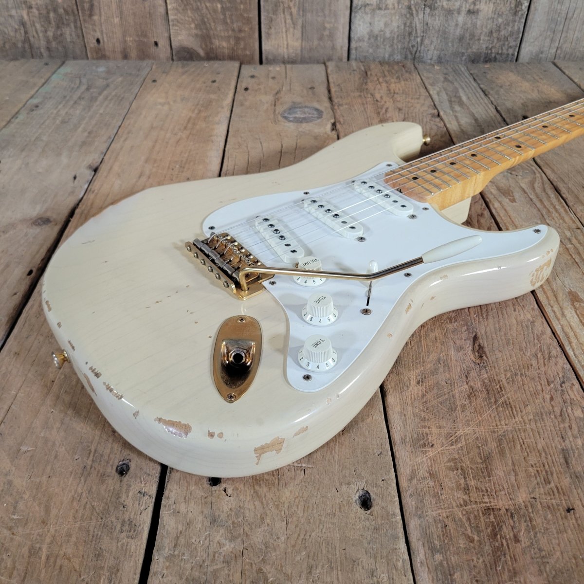 Fender Cunetto Relic Strat 1995 Mary Kaye — First Year, WB - Mahar's Vintage Guitars