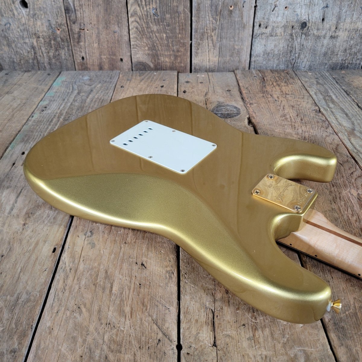 Fender Custom Shop '54 Strat 1998 Aztec Gold — Gold Hardware - Mahar's Vintage Guitars