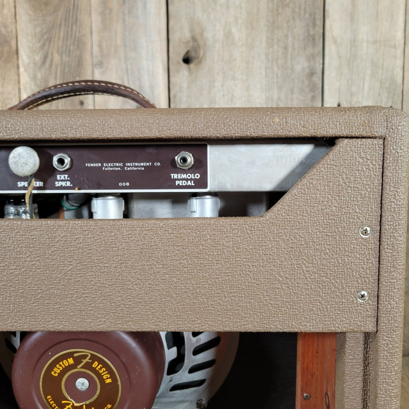 Fender Deluxe 1962 – Brown Tolex Tube Combo Amp, Near Mint, Original Oxford Speaker - Mahar's Vintage Guitars