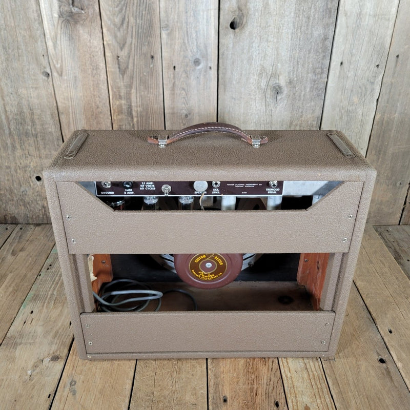 Fender Deluxe 1962 – Brown Tolex Tube Combo Amp, Near Mint, Original Oxford Speaker - Mahar's Vintage Guitars
