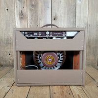 Fender Deluxe 1962 – Brown Tolex Tube Combo Amp, Near Mint, Original Oxford Speaker - Mahar's Vintage Guitars