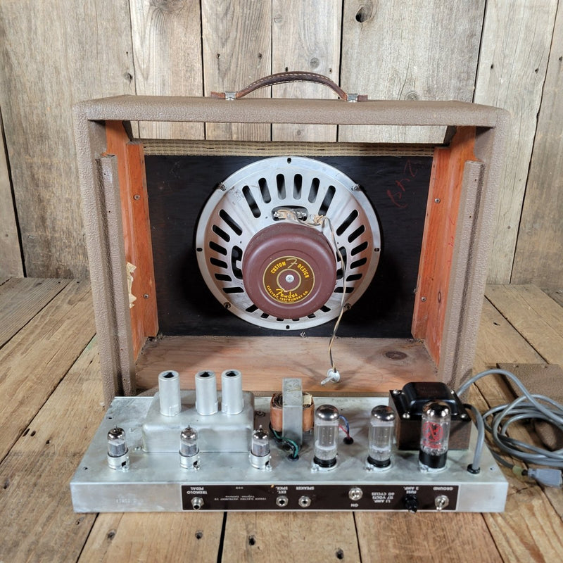 Fender Deluxe 1962 – Brown Tolex Tube Combo Amp, Near Mint, Original Oxford Speaker - Mahar's Vintage Guitars