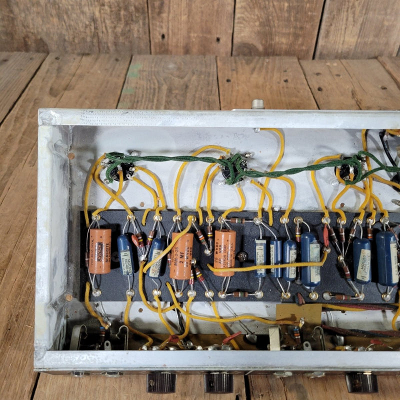 Fender Deluxe 1962 – Brown Tolex Tube Combo Amp, Near Mint, Original Oxford Speaker - Mahar's Vintage Guitars