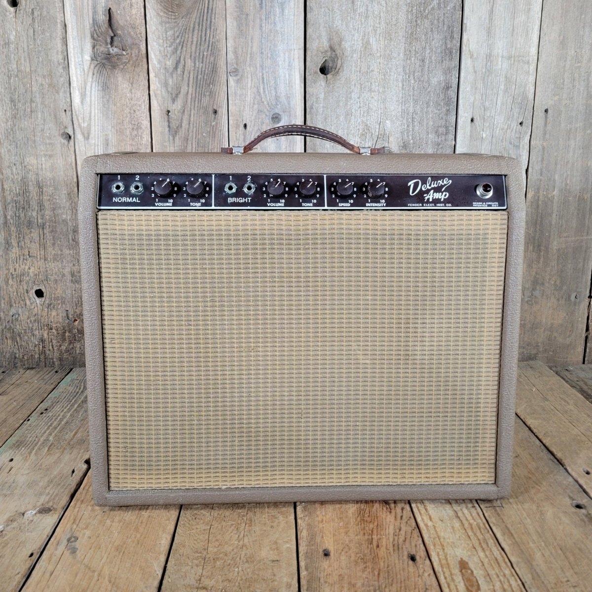 Fender Deluxe 1962 – Brown Tolex Tube Combo Amp, Near Mint, Original Oxford Speaker - Mahar's Vintage Guitars