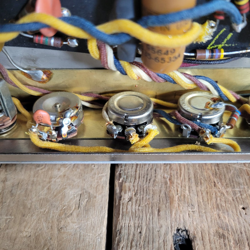 Fender Deluxe Reverb 1965 With Altec 417 - 8C - Mahar's Vintage Guitars