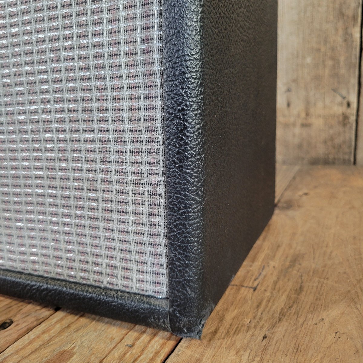 Fender Deluxe Reverb 1976 Silverface — Near Mint w/ Cover & Pedal - Mahar's Vintage Guitars