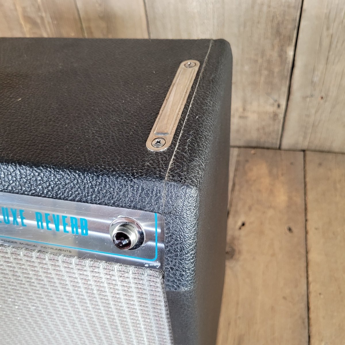 Fender Deluxe Reverb 1976 Silverface — Near Mint w/ Cover & Pedal - Mahar's Vintage Guitars