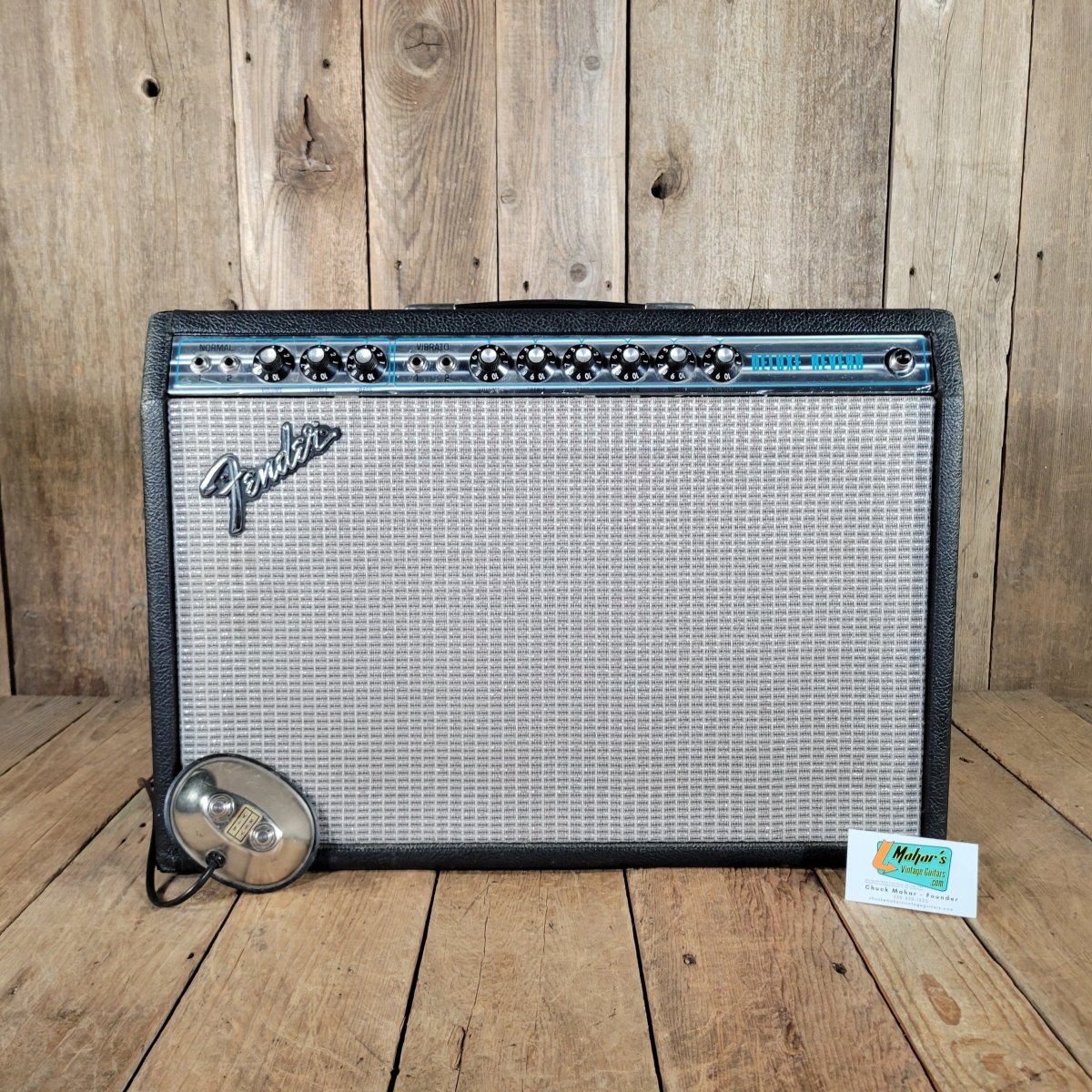 Fender Deluxe Reverb 1976 Silverface — Near Mint w/ Cover & Pedal - Mahar's Vintage Guitars