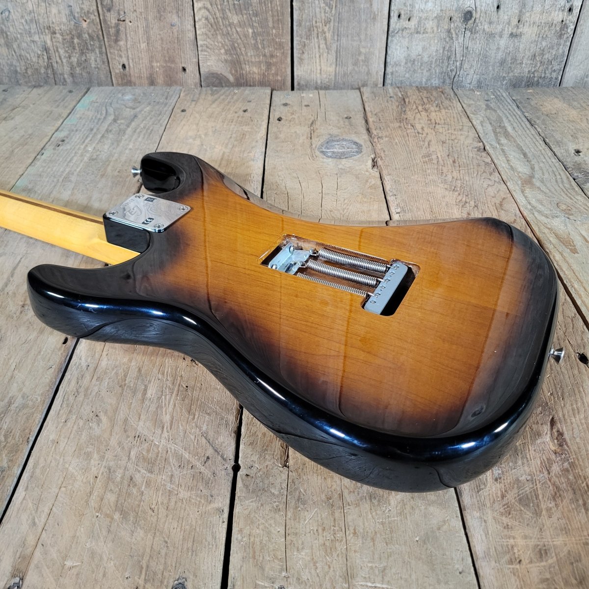 Fender Eric Johnson Thinline Strat 2018 Sunburst w/ Case - Mahar's Vintage Guitars