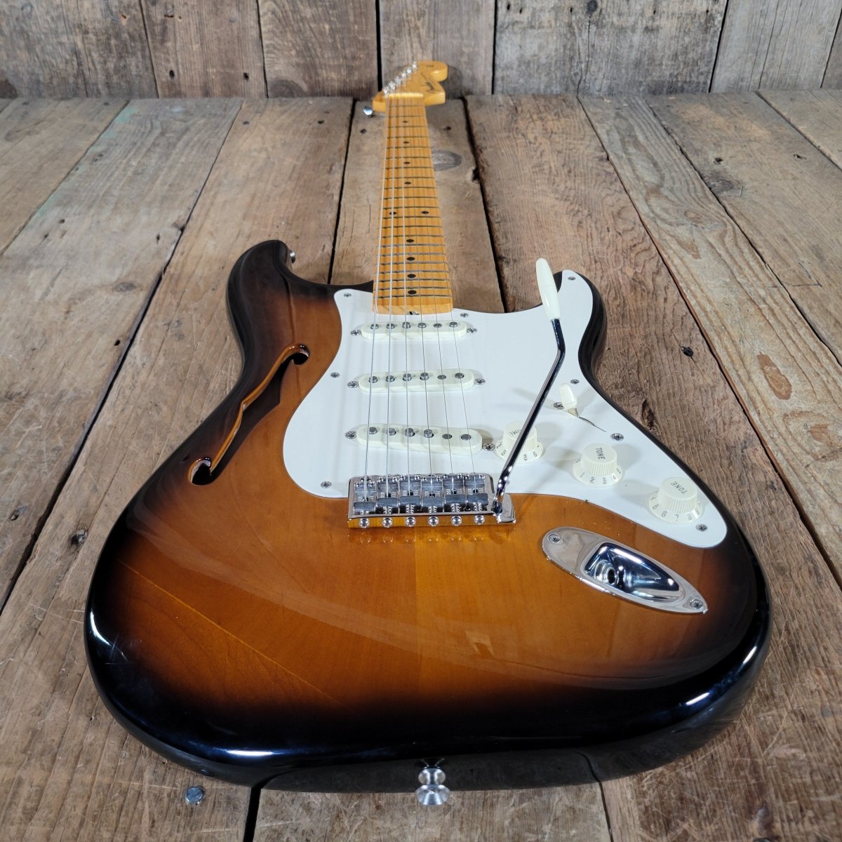 Fender Eric Johnson Thinline Strat 2018 Sunburst w/ Case - Mahar's Vintage Guitars