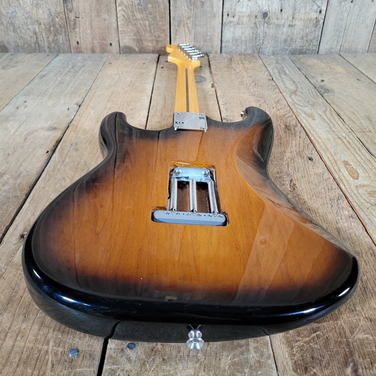 Fender Eric Johnson Thinline Strat 2018 Sunburst w/ Case - Mahar's Vintage Guitars