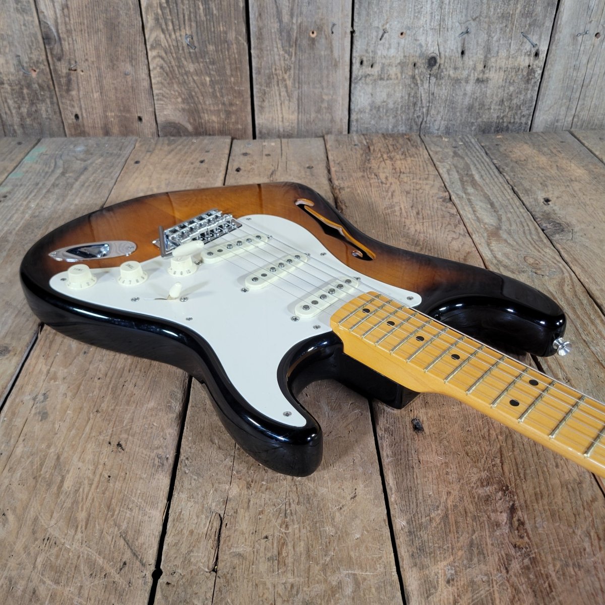Fender Eric Johnson Thinline Strat 2018 Sunburst w/ Case - Mahar's Vintage Guitars