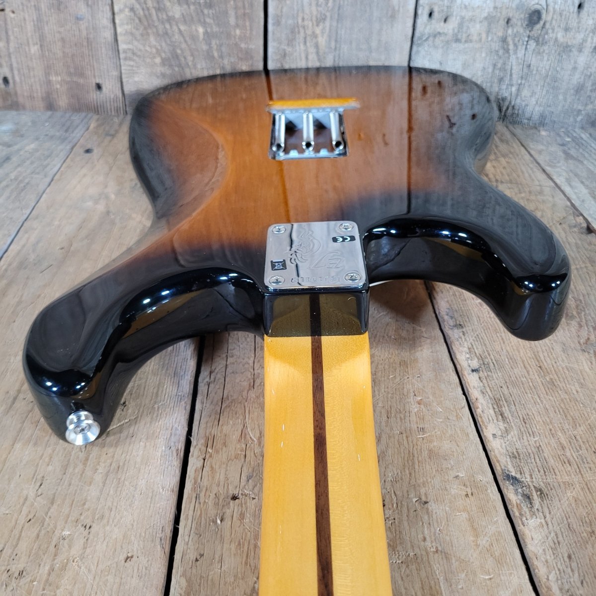 Fender Eric Johnson Thinline Strat 2018 Sunburst w/ Case - Mahar's Vintage Guitars