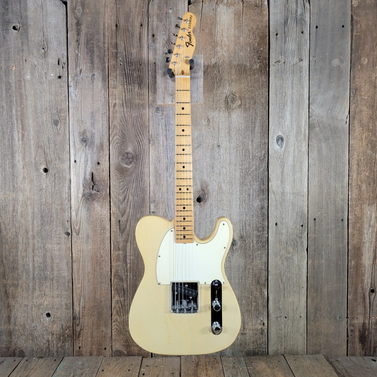 Fender Esquire 1969 w/ Original Case & Hang Tag - Mahar's Vintage Guitars