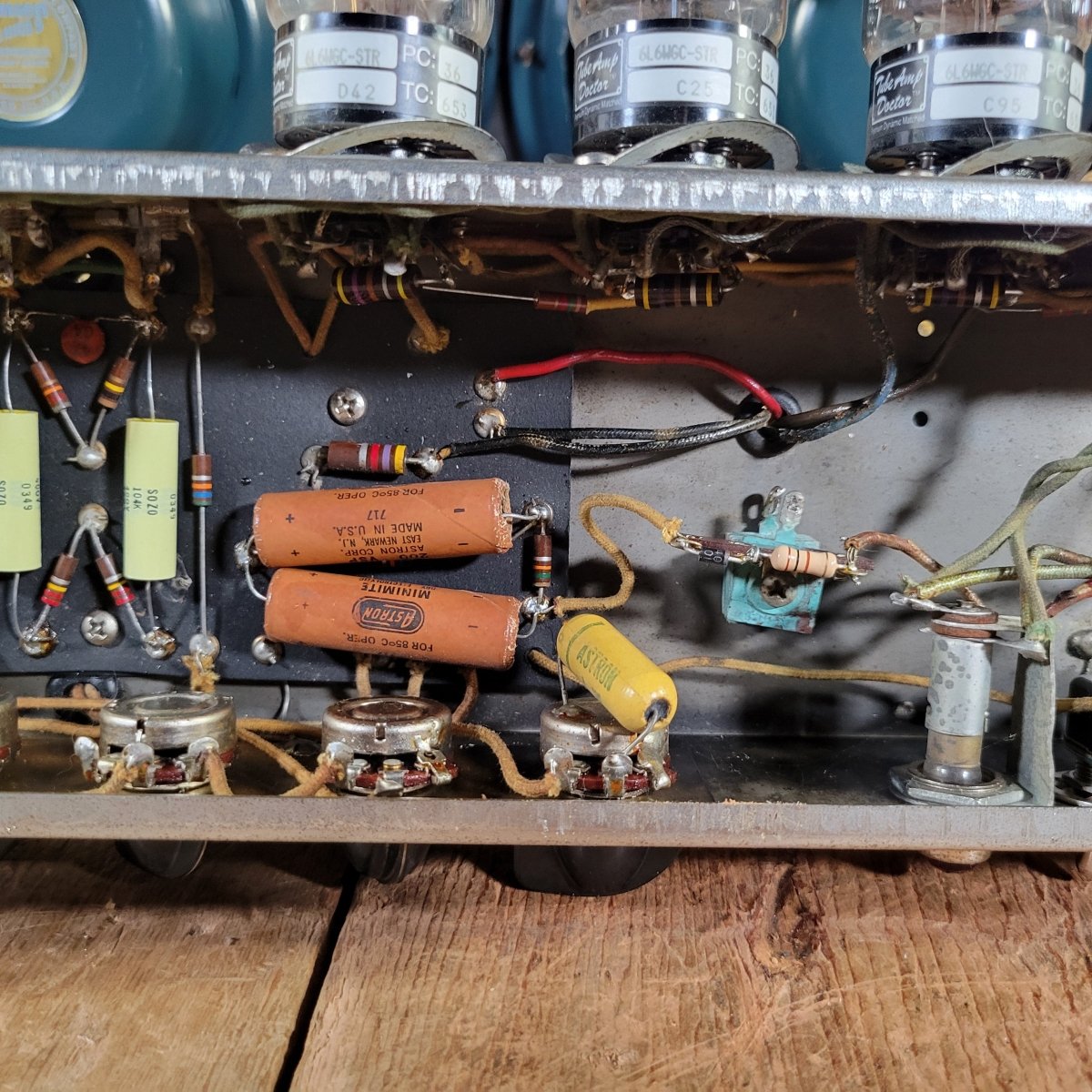 Fender High Power Tweed Twin 5F8 1958 - Mahar's Vintage Guitars