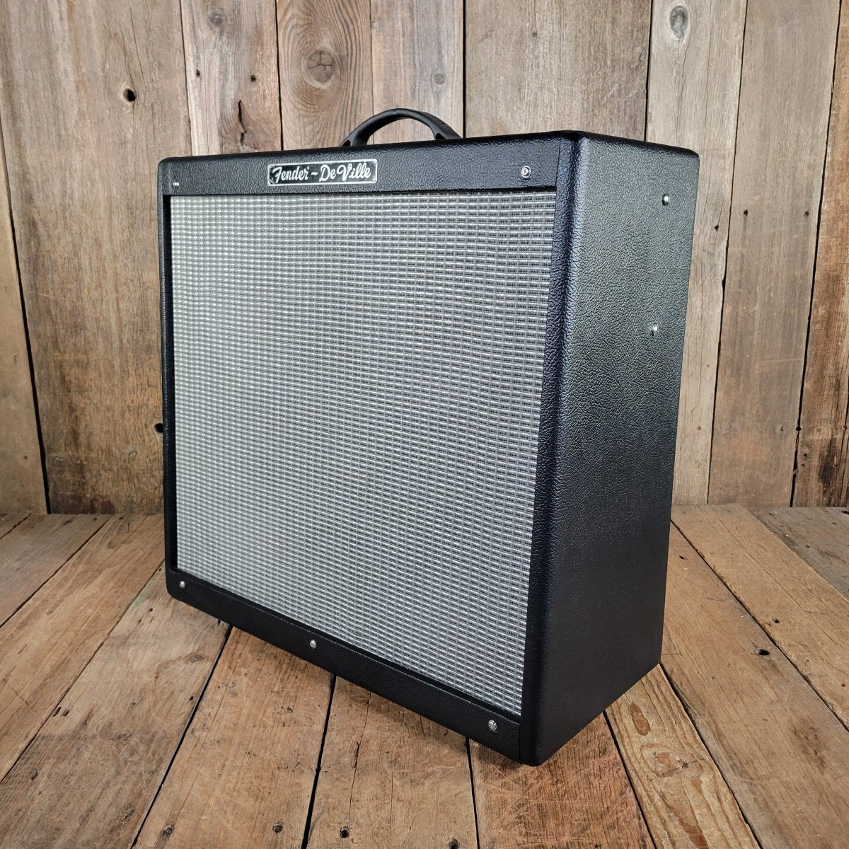 Fender Hot Rod DeVille 4x10 2009 w/Cover & Footswitch - Mahar's Vintage Guitars